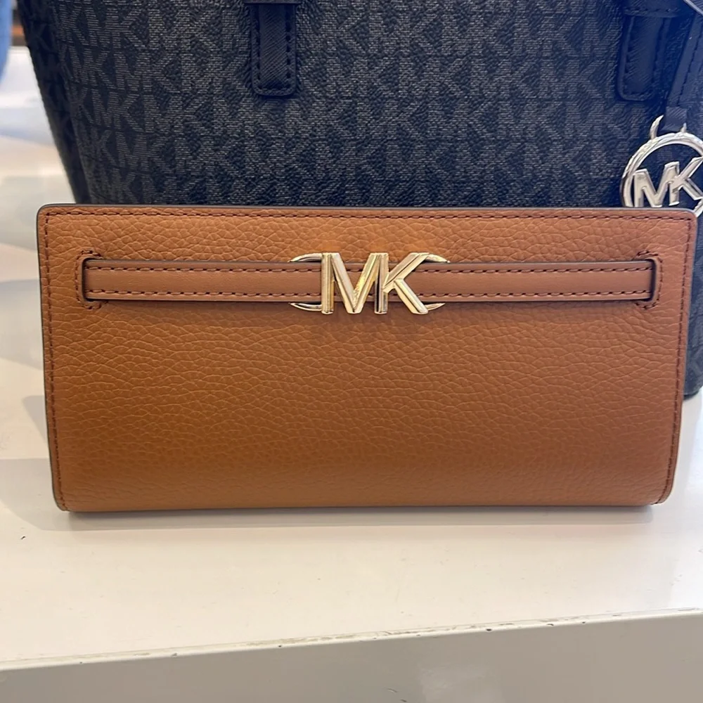 Michael Kors Reed Lg Bifold Pebbled Leather Snap Wallet Card Case Luggage NWT